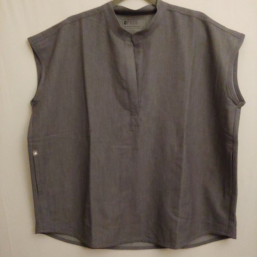 Figs Rafaela technical collection oversized gray Scrub Top